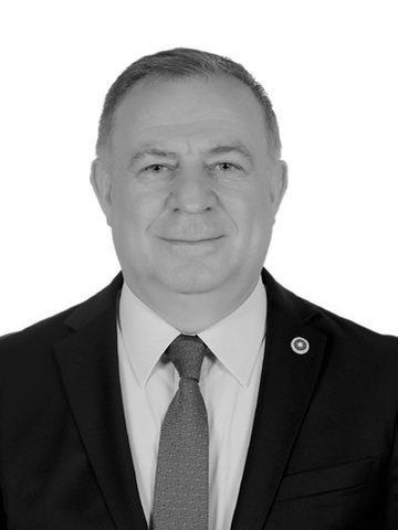 Gökan Zeybek portresi