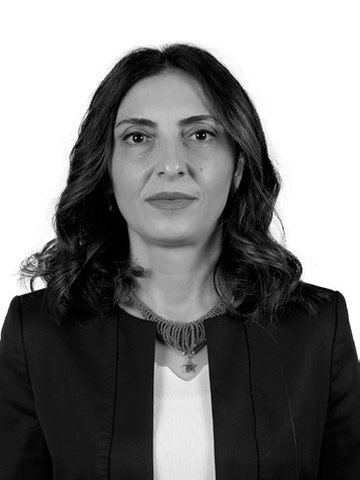 Nurhayat Altaca Kayışoğlu portresi