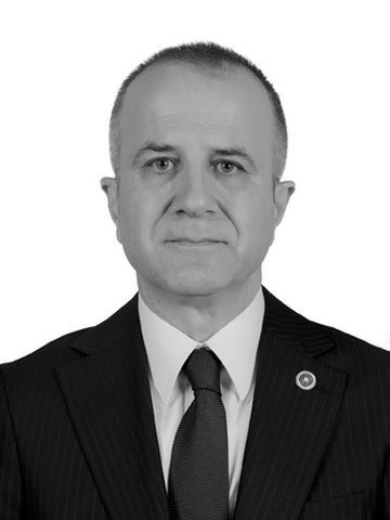 Okan Konuralp portresi