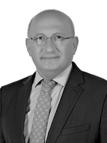 Utku Çakırözer portresi